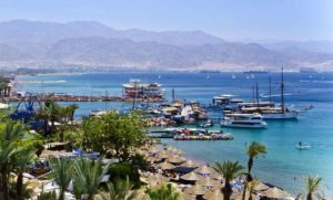 Eilat-statki-shutterstock